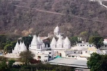 best time to visit Shikharji