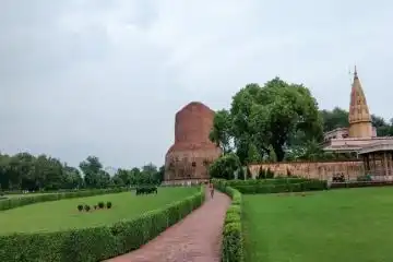 famous religious sites of Sarnath