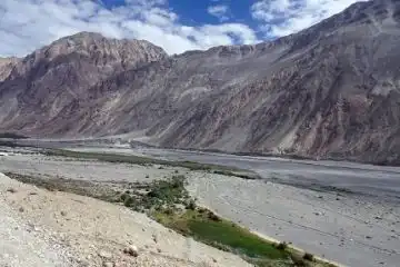nature blessed surroundings of Shyok River