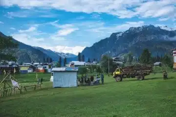 visiting Aru for nature tourism